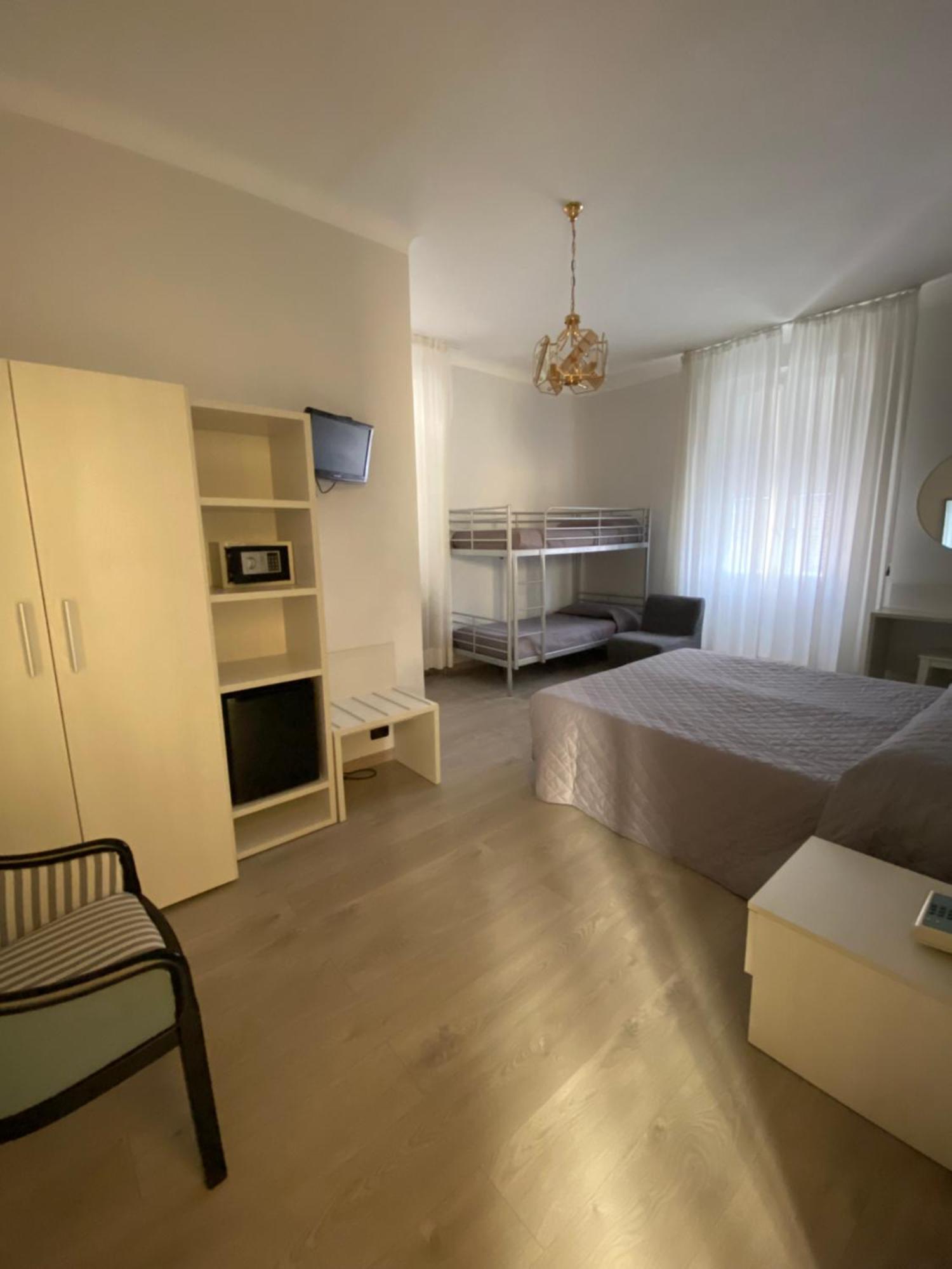 Hotel Fiorenza & Banksia Meuble Alassio Eksteriør bilde